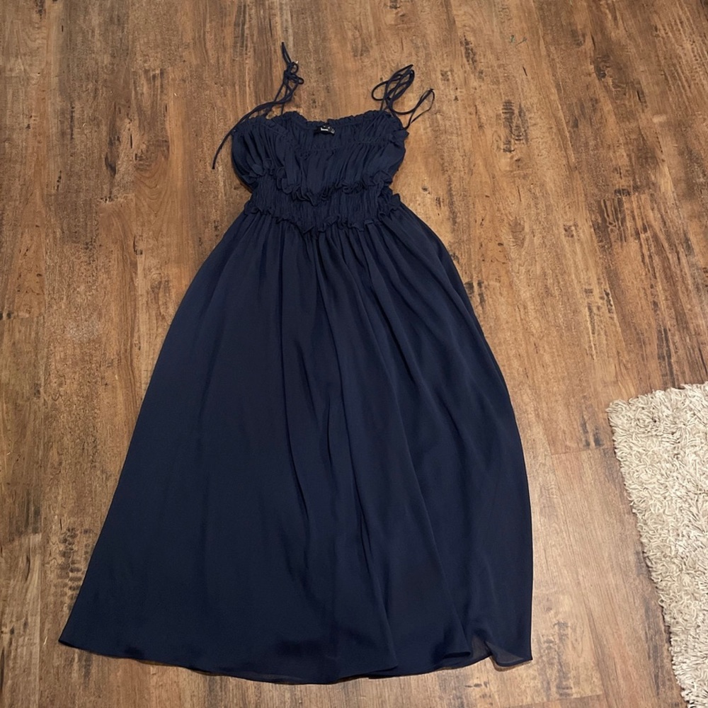 Navy blue midi dress from Vici. Never worn. Size medium
